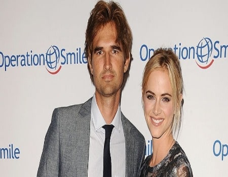 Blake Anderson Hanely and his ex partner were looking happy in this photo.